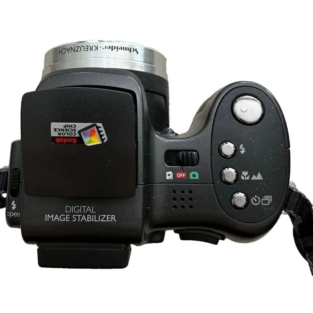 Kodak Digital Camera EasyShare ZD710 7.1MP Black Tested Clean 2 GB Memory Card